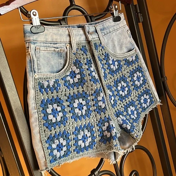 WILD FABLE Highest Rise Cutoff Shorts - Picture 4 of 15